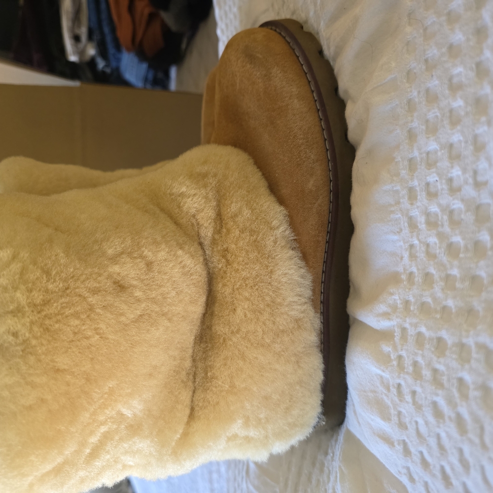 Cozy Tan Shearling Boots